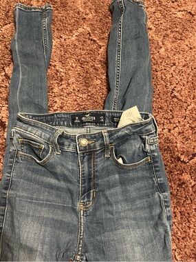 Hollister Women's Medium Blue Skinny Stretch Jeans